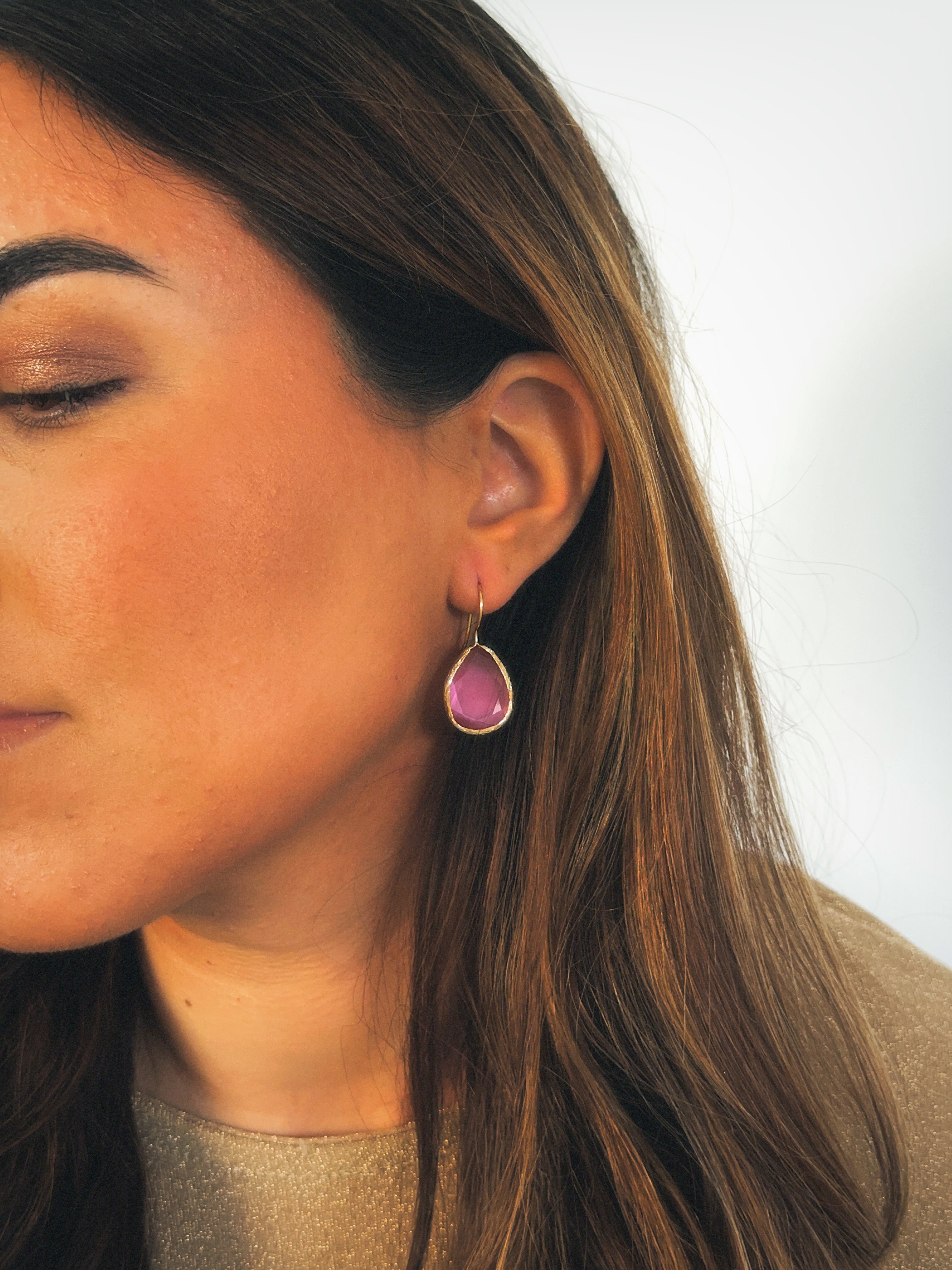 Pendiente gota cristal rosa