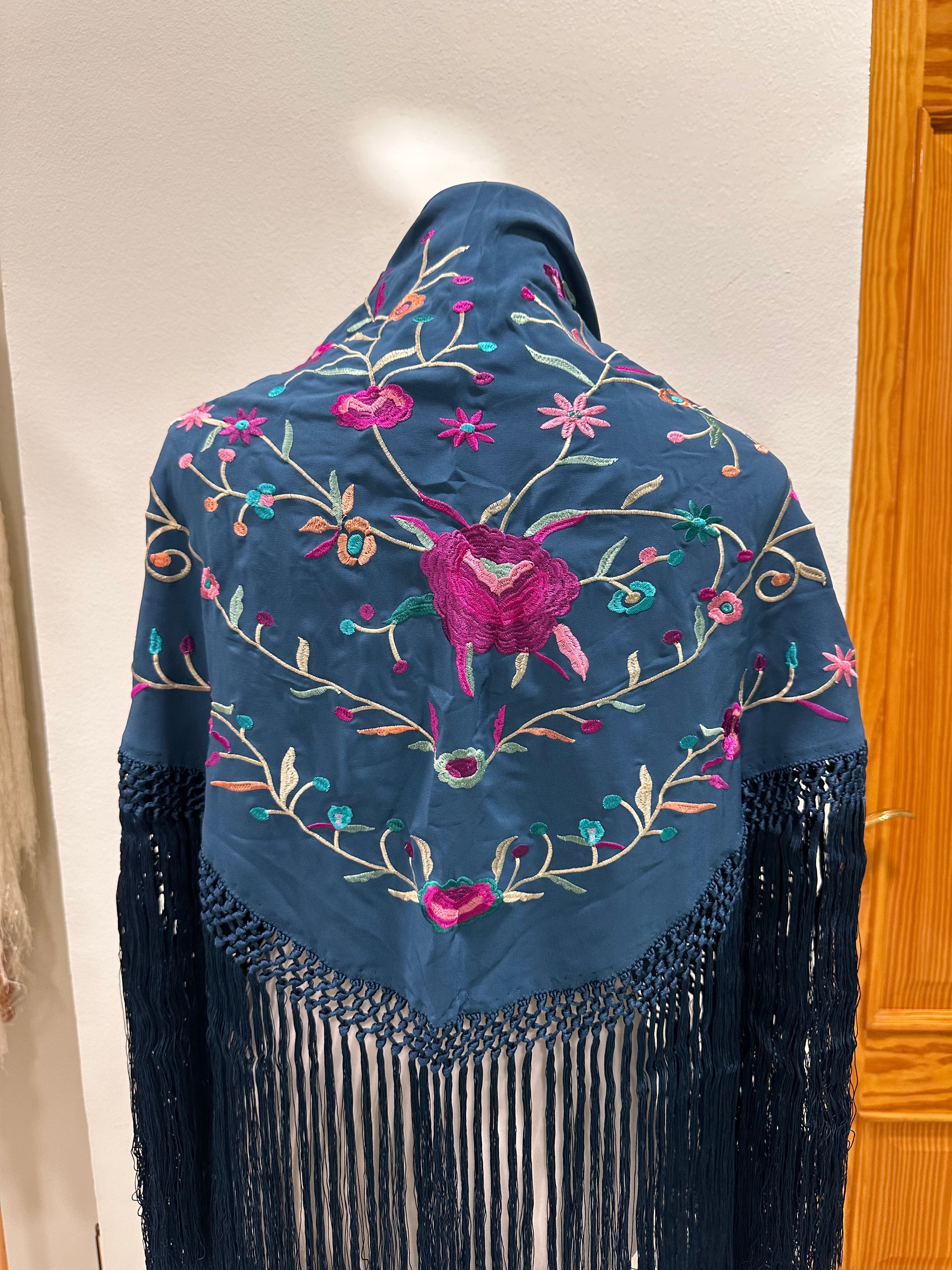 Mantoncillo Dolores Azul Petróleo