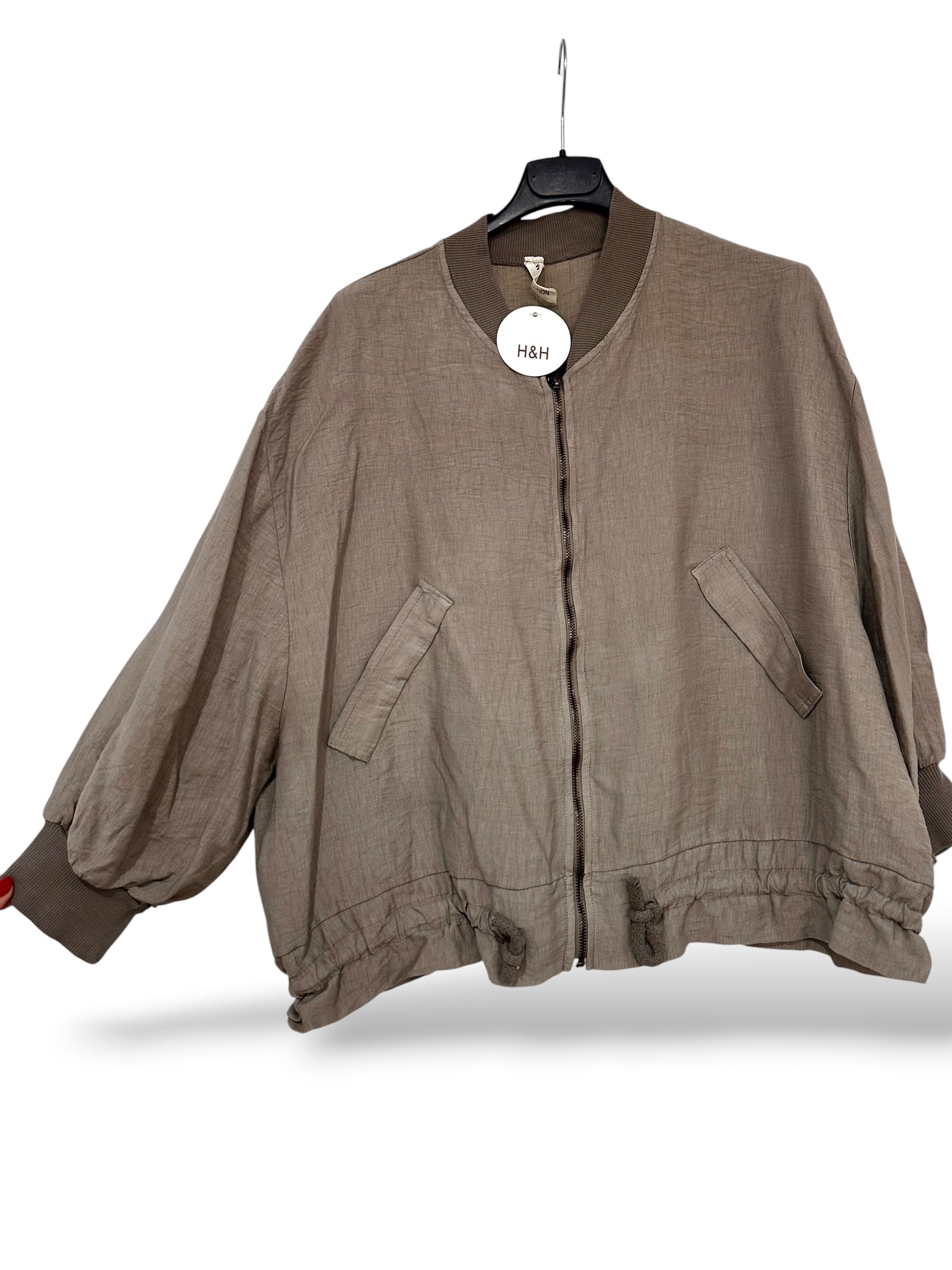 Bomber Zanzíbar topo