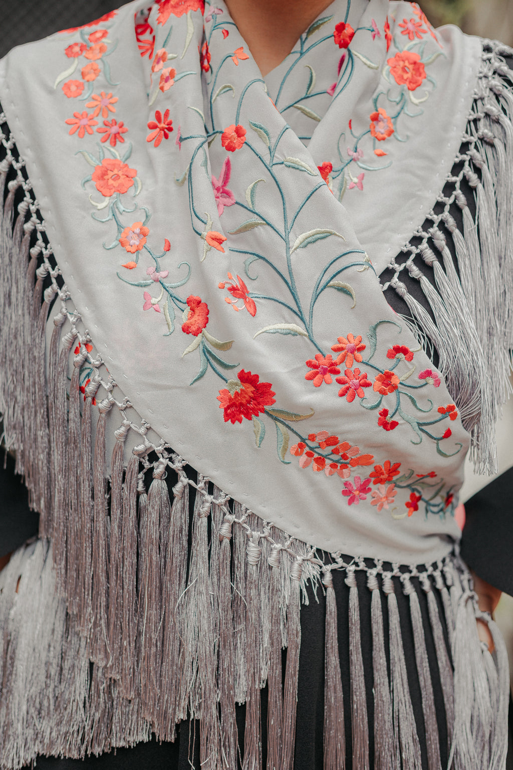 Mantoncillo Clavelines Gris