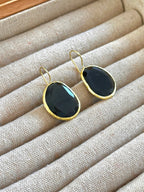 Pendientes óvalo negro