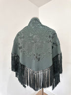 Mantoncillo Fantasía Verde Grisáceo bordado al tono