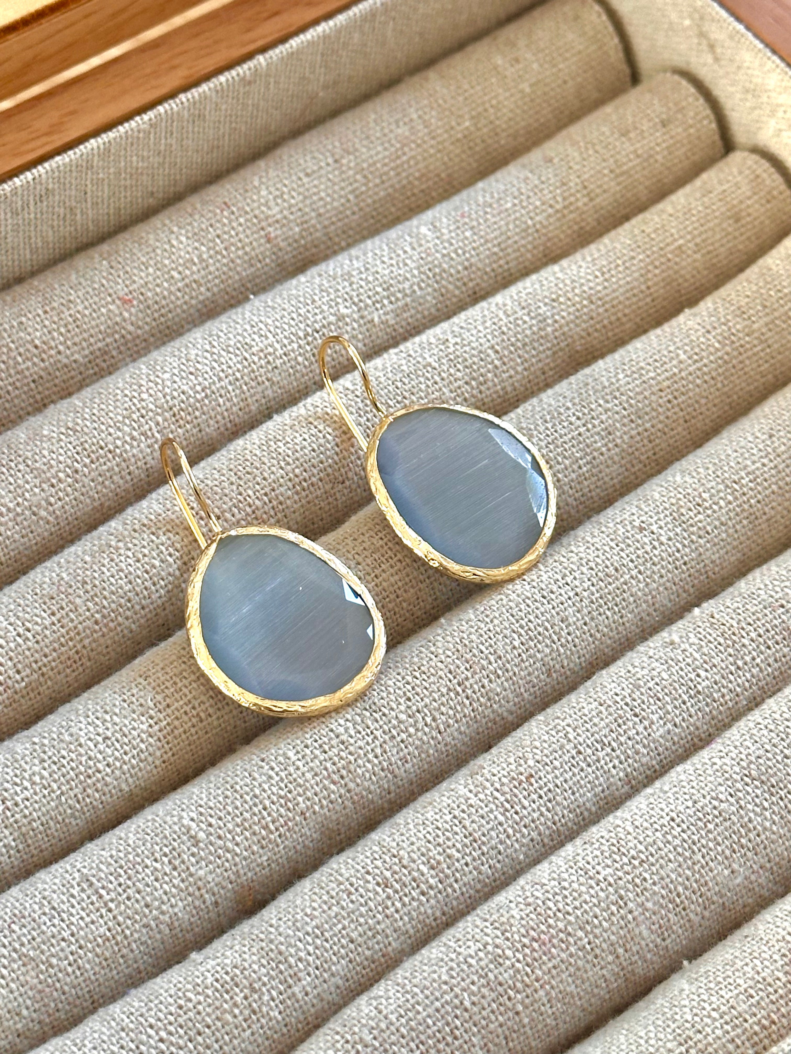 Pendientes Óvalo Blanco