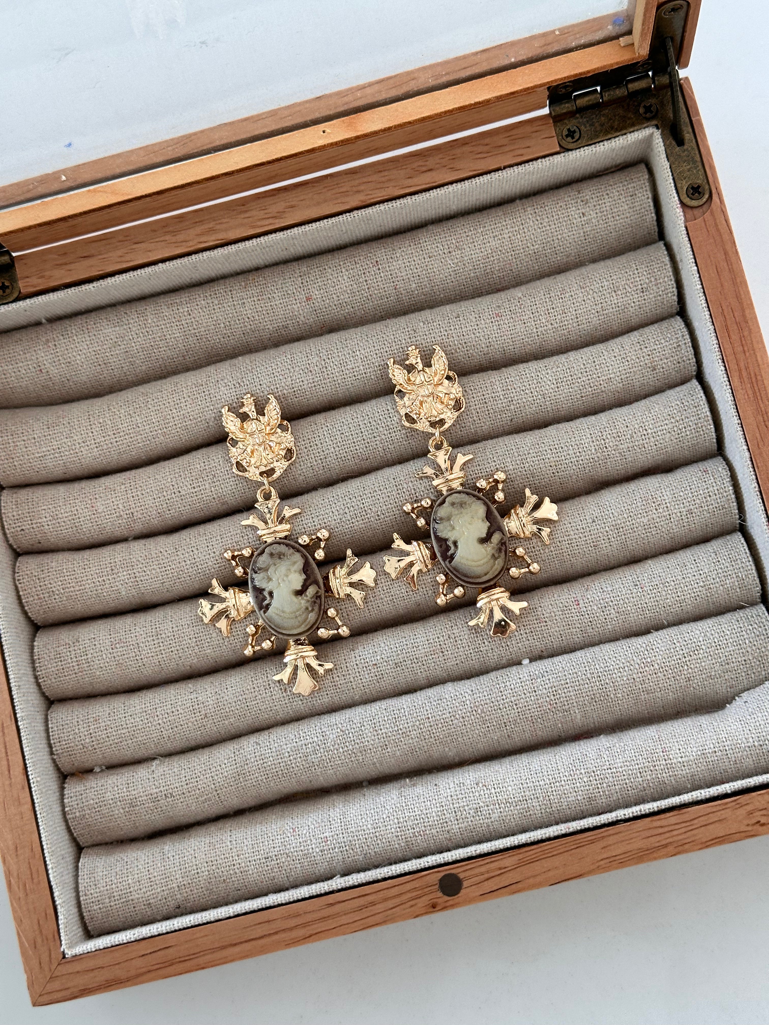 Pendientes Camafeo Royal