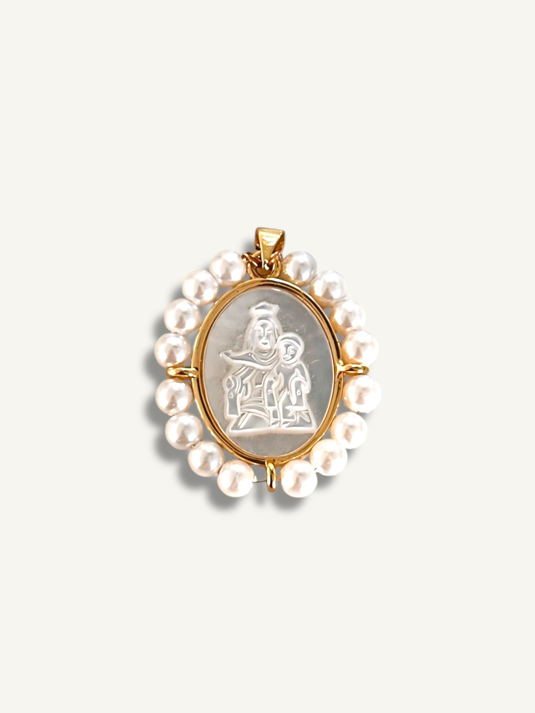 Medalla Virgen del Carmen Nácar y Perla