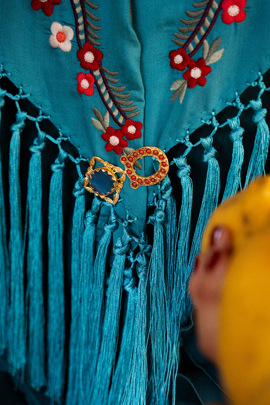Mantoncillo Mayo Turquesa con rojos