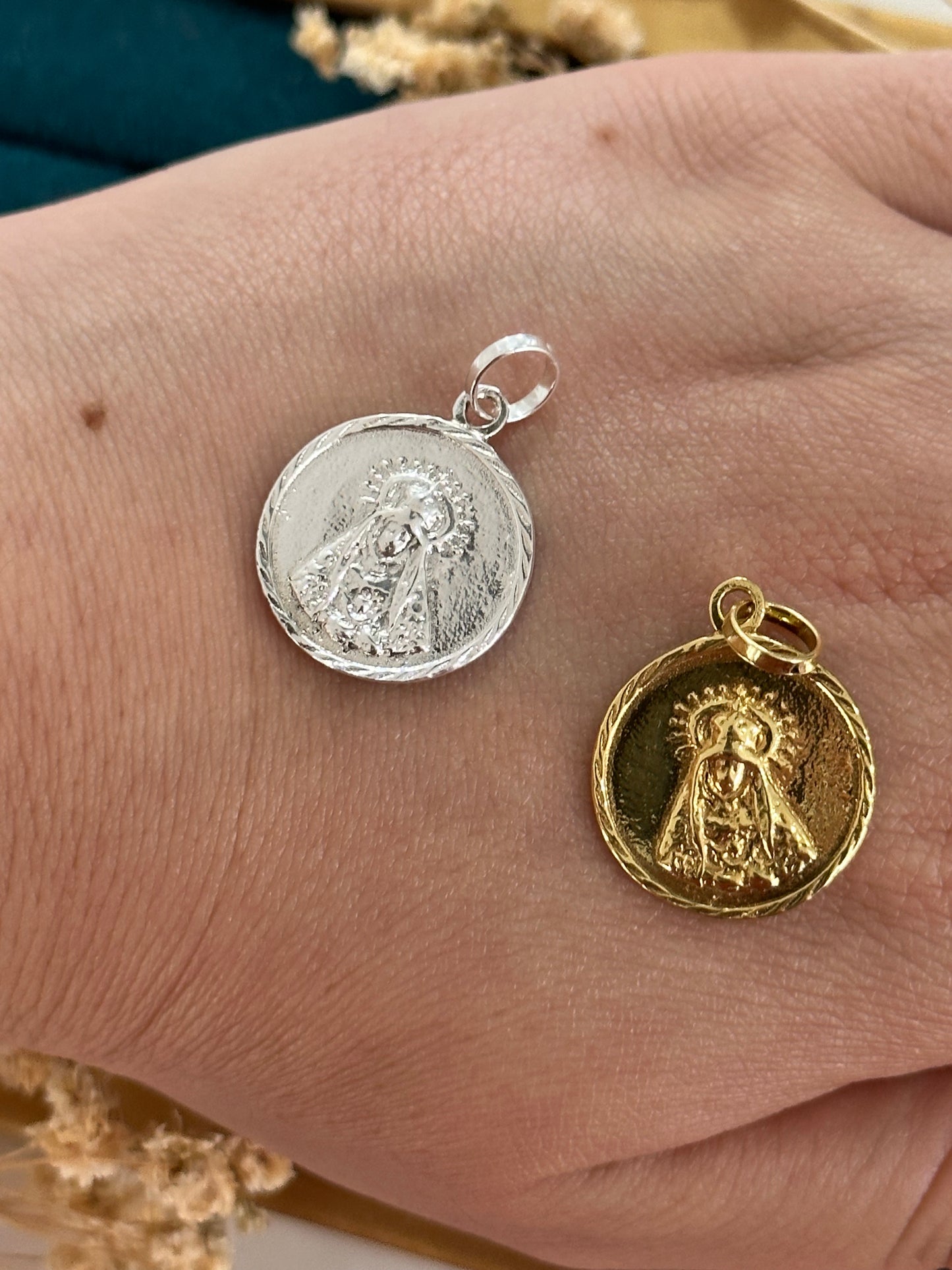 Medalla San Rafael y Dolores