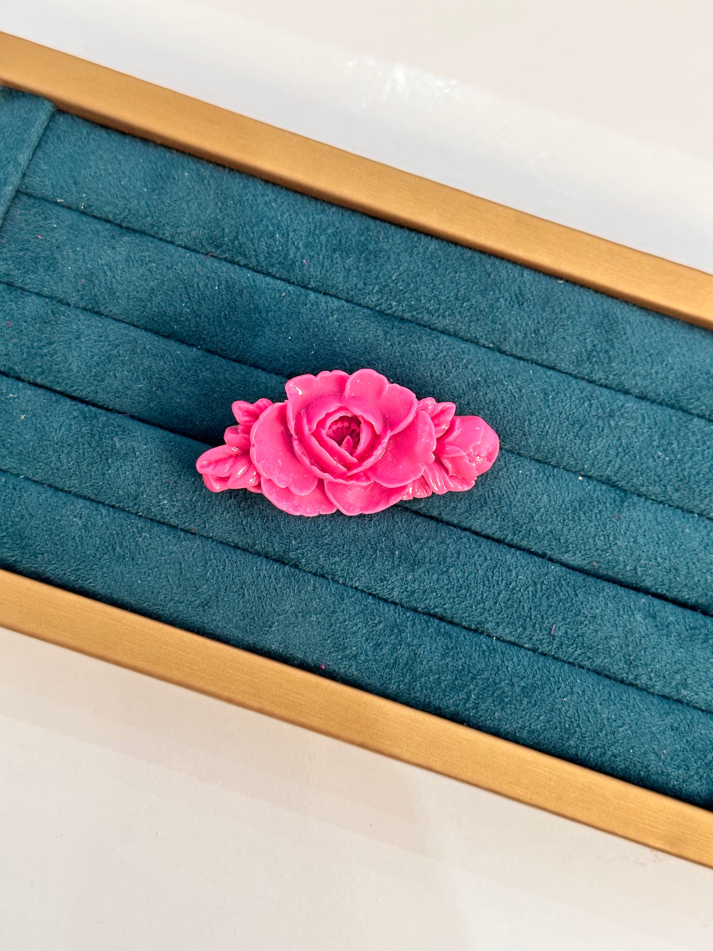 Broche rosa fucsia